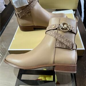 Michael Kors Beige Ankle Booties with Logo Buckle